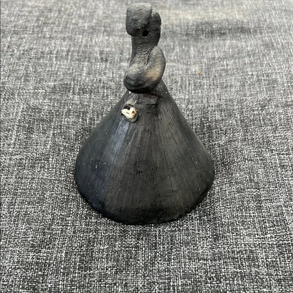 Mexico Black Pottery Barro Woman Folk Art Handmade Bell Vintage - Picture 3 of 6